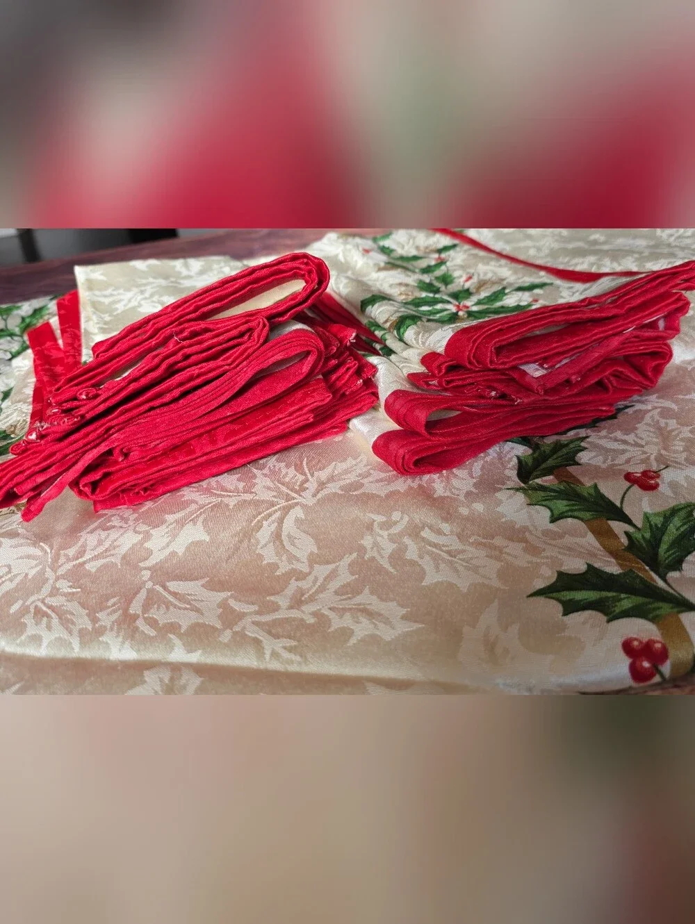 Lenox Golden Holly Retired Tablecloth 140 x 60 + Napkins Service For 12 Holiday